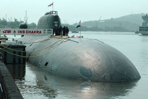印度又想租借“烂尾”核潜艇 缺钱的俄军工再遇活雷锋(图)