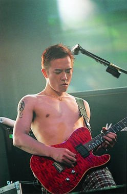 开扒朱茵震撼的“悲喜人生”:当小三遭劈腿 意外怀孕(组图)