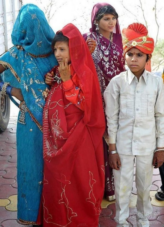 揭秘亚洲儿童新娘的悲惨现状：十多岁被迫出嫁(高清组图)