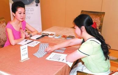 直击妙龄美女排队参加富豪北京相亲海选现场(多图)
