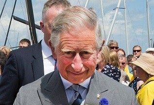 查尔斯王子要哭了！传英女王将传位威廉