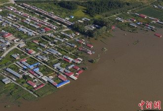 触目惊心：航拍黑龙江灾情 小区被淹