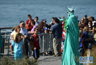 美国自由女神像被迫关闭 众多景点遭停摆