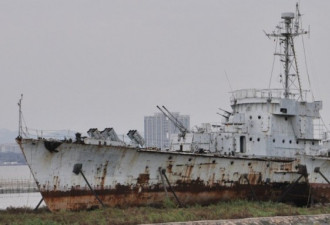 锈迹斑斑 退役解放军舰艇的惨淡遭遇