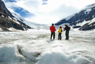 探访加拿大冰原：恍惚到了中国某景点