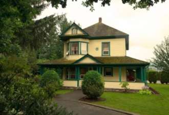加拿大小城百年历史老宅出售 标价0元
