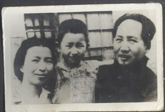 怀旧老照片：毛泽东、江青温馨家庭照