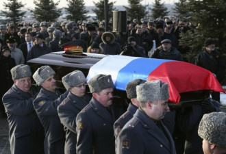 枪王最后一程 普京出席AK47之父葬礼
