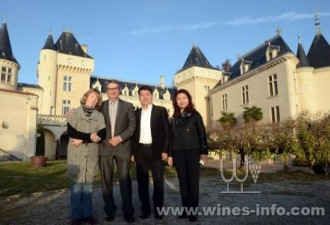 中国富商携子乘机视察法国葡萄园失事