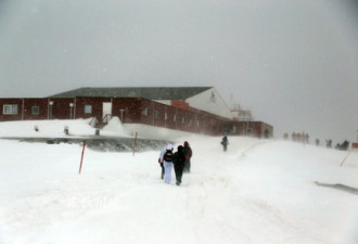 实拍南极洲之旅 在漫天风雪下坐飞机