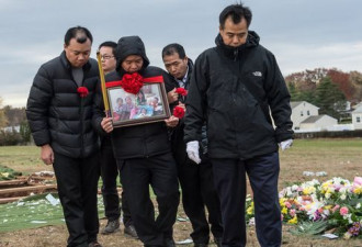 美国梦破碎 华裔灭门案幸存者黯然返乡