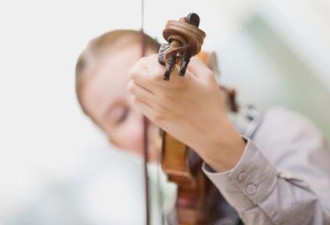加国研究：7岁开始学乐器长大更聪明