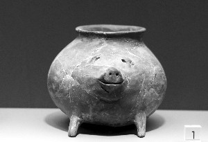 南京六千年前陶豆上 有只闷骚越狱兔