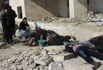 血腥慎入：基地组织叙利亚枪毙50人质