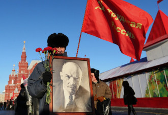 列宁逝世90周年：俄罗斯民众游行红场