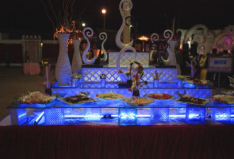 实拍印度奢华的贵族婚礼 有上百厨师