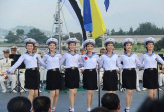 朝鲜海军文工女兵曝光 个个貌美如花