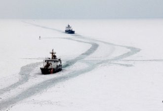 “开通”5大湖 加拿大海防队增2破冰船