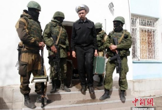 乌克兰海军总部升起俄国旗 司令被控制