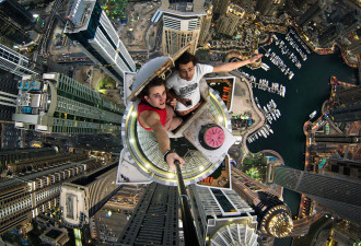 心惊的自拍 摄影师徒手攀爬迪拜高楼