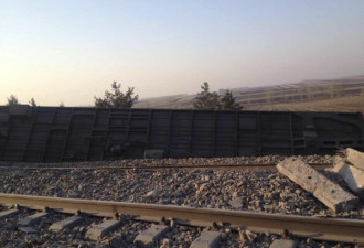 黑龙江黑河至哈尔滨列车脱线至少15伤