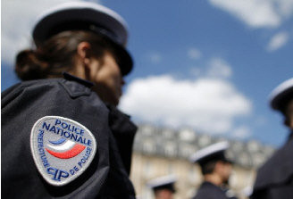 加国妇女巴黎遭性侵一案 法3警察停职