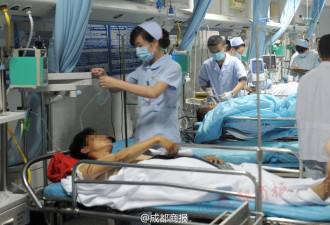 中国派机接在越华人 部分伤员回国治疗