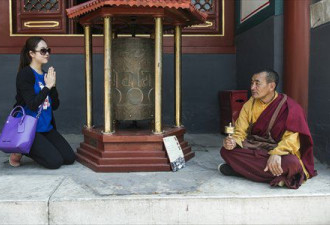 英媒：中国顶级富豪三分之一是佛教徒