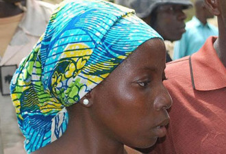 恐怖分子帮助 尼日利亚女生绑架后逃脱