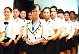 南航空乘招募武大启动：现场美女云集