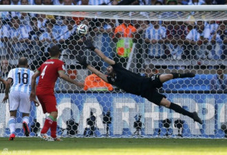 梅西世界波绝杀 阿根廷1:0胜伊朗出线