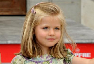 西班牙国王登基改变女儿：8岁成继承人