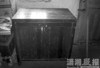 湖南两名留守儿童嬉戏中被闷死在柜中
