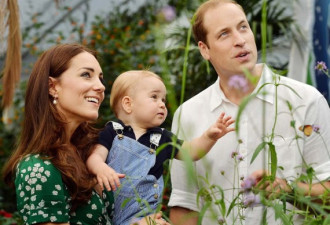 英国小王子迎来周岁生日 王室发布新照