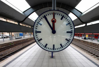 德国铁路公司因晚点年赔付乘客4000万