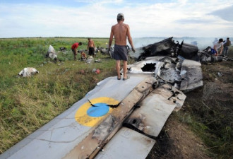 俄罗斯战机击落一架乌空军的苏-25飞机