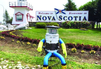 机器人今启程横越加国 沿途蒐集奇闻轶事