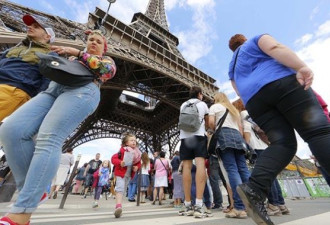 巴黎环境脏乱差 中国游客浪漫想象破灭