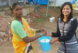 这才是慈善 印度发起米桶挑战传爱心
