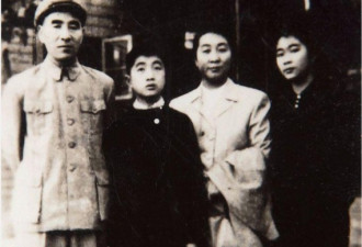 林彪是第一邓小平 背叛文革和毛很光荣