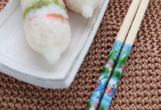 日本奇葩菜谱：食材放进避孕套烹饪