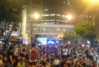 港学联宣布全港罢课抗议人大框架决定