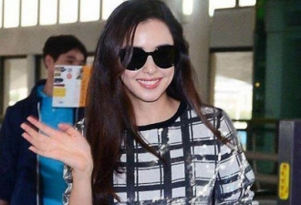 韩国“第一美女”乍现机场 脸上竟掉漆