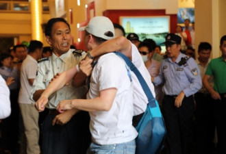 上海房展会遭业主维权 与保安爆冲突