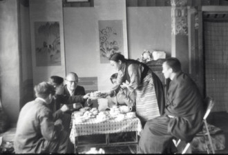 老照片：1956年新旧交替时的西藏百态
