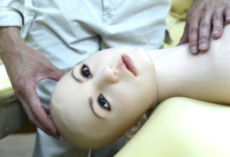 开眼了 探访：日本充气娃娃制作公司