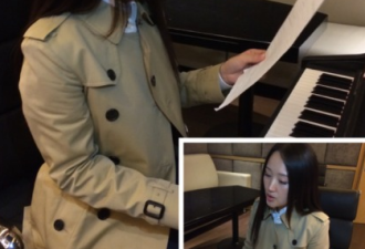 43岁不老女神杨钰莹 弹起琴来仍然很美