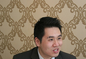 陈圣源当选多市教局主席：第一位华裔