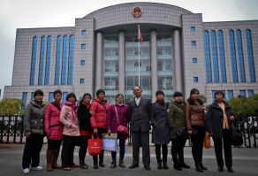 玉溪13名妇女告公安局 赴京上访被拘