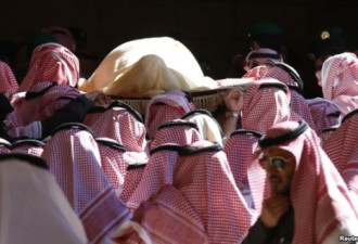沙特老国王逝世 外国政要云集参加葬礼